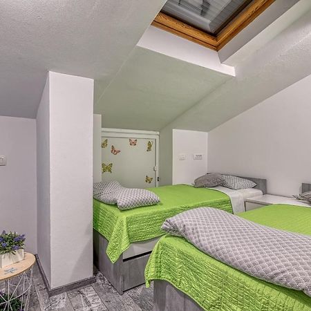 Enjoy At L&C Apartment Rovinj Bagian luar foto