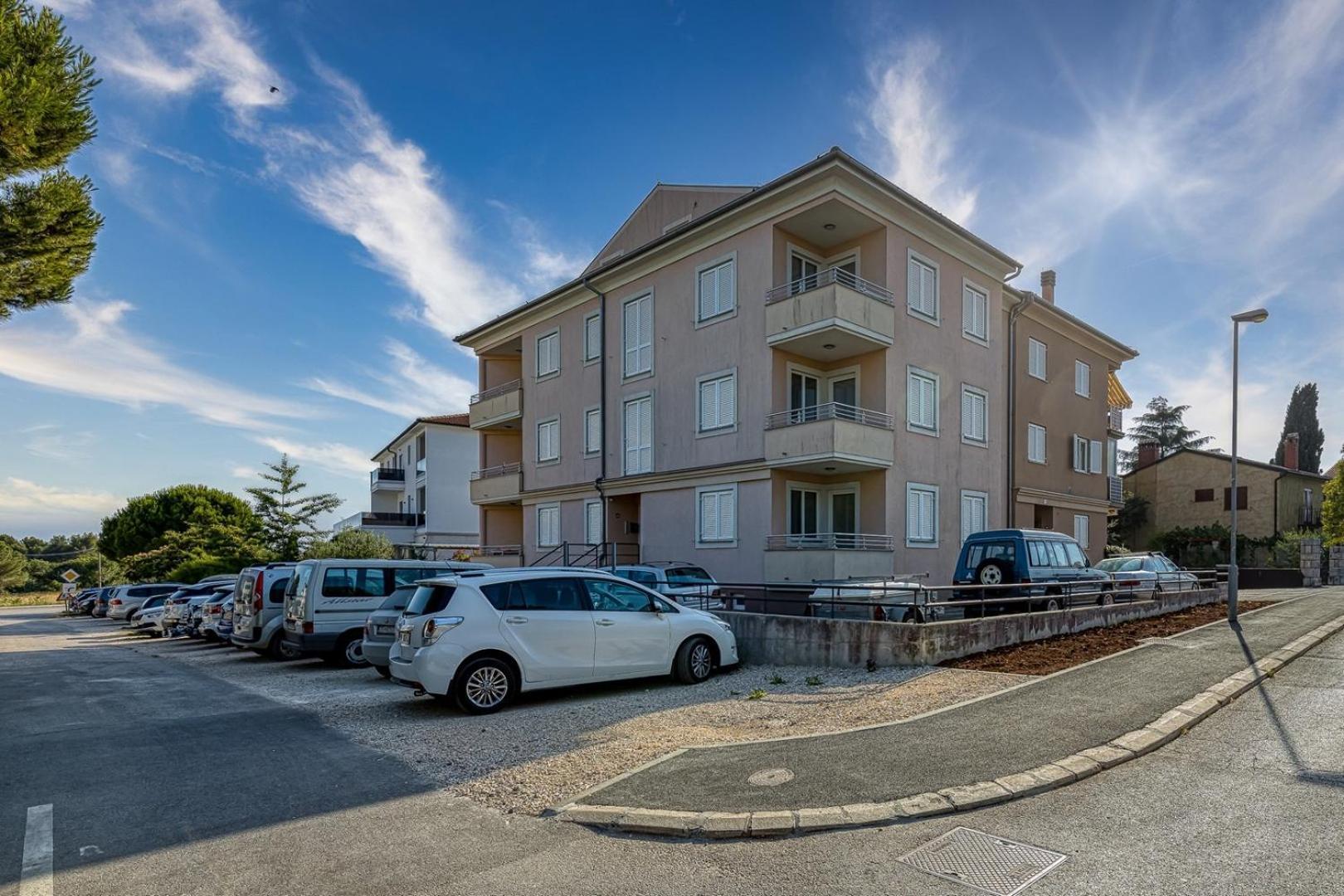 Enjoy At L&C Apartment Rovinj Bagian luar foto