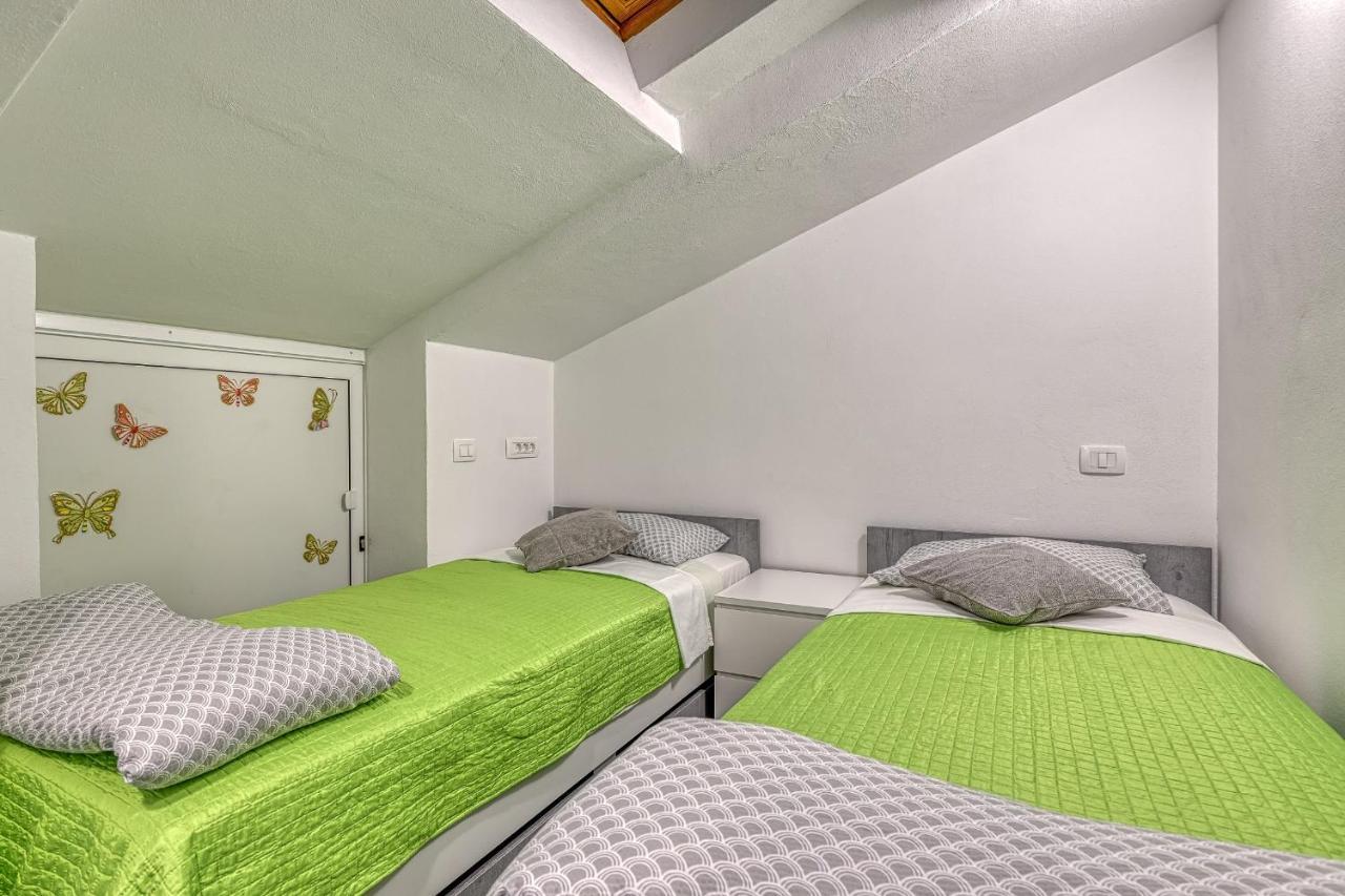 Enjoy At L&C Apartment Rovinj Bagian luar foto
