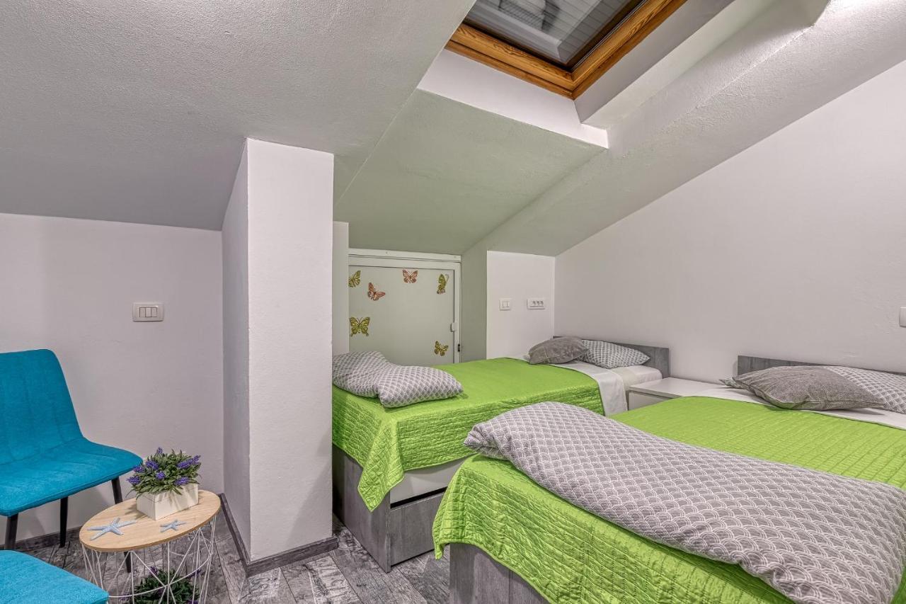 Enjoy At L&C Apartment Rovinj Bagian luar foto